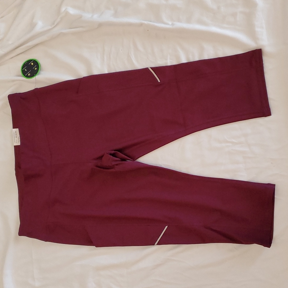 Ladies work out capri Xersion brand